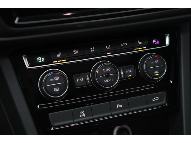 Volkswagen Touran 1.4 TSI 7p PANODAK ADAPT CRUISE TREKHAAK ELEK CAMERA