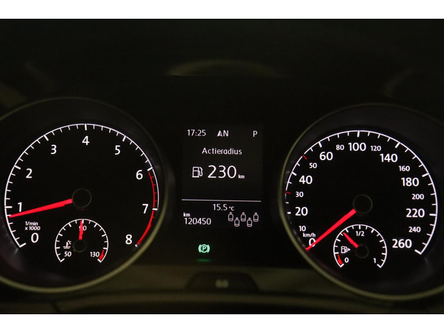 Volkswagen Touran 1.4 TSI 7p PANODAK ADAPT CRUISE TREKHAAK ELEK CAMERA