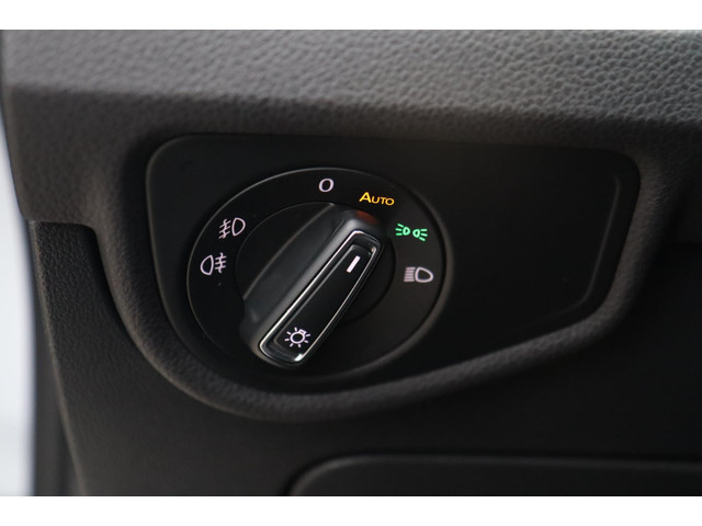 Volkswagen Touran 1.4 TSI 7p PANODAK ADAPT CRUISE TREKHAAK ELEK CAMERA