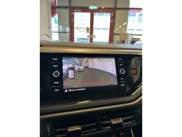 Volkswagen Polo 1.0 TSI Highline | Digital dashboard | Automatisch inparkeren | Achteruitrijcamera | Adaptieve cruise control | Parkeersensoren
