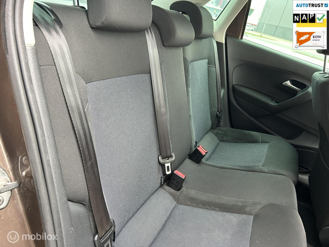 Volkswagen Polo 1.2-12V BlueMotion STYLE CARPLAY STOELV APK