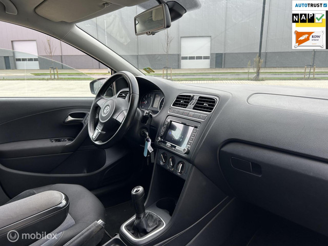 Volkswagen Polo 1.2-12V BlueMotion STYLE CARPLAY STOELV APK
