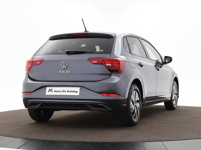 Volkswagen Polo Life Edition 1.0 TSI 95 pk 5 versn. Hand · Achteruitrijcamera · Parkeersensor achter · Velgen 'essex', 15 inch lichtmetaal ·