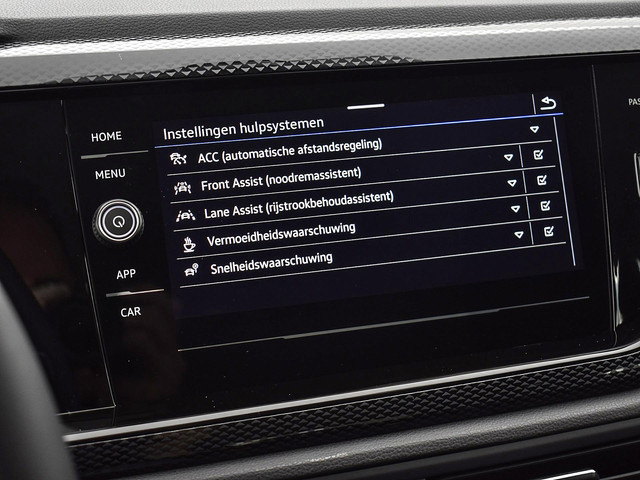 Volkswagen Polo Life Edition 1.0 TSI 95 pk 5 versn. Hand · Achteruitrijcamera · Parkeersensor achter · Velgen 'essex', 15 inch lichtmetaal ·