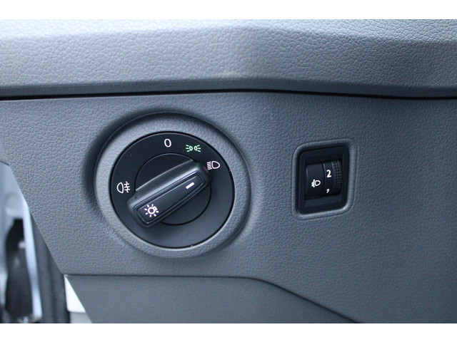 Volkswagen Crafter 30 2.0 TDI 140pk L3H3 Trekhaak Bijrijdersbank Navigatie