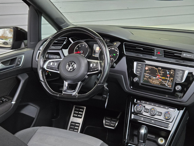 Volkswagen Touran 1.4 TSI Highline 2x R-line, 7-Persoons, Panoramadak, LED, Trekhaak.