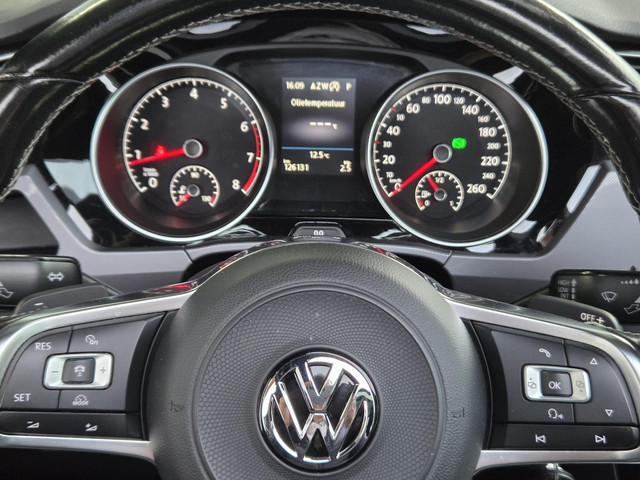 Volkswagen Touran 1.4 TSI Highline 2x R-line, 7-Persoons, Panoramadak, LED, Trekhaak.