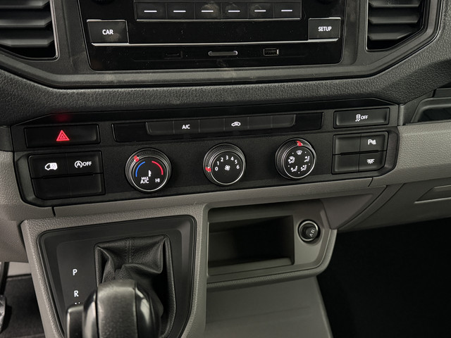 Volkswagen Crafter 2.0TDi 140PK DSG Automaat L3H3 V-Edition | Airco | Cruise | 3-Persoons | Betimmering