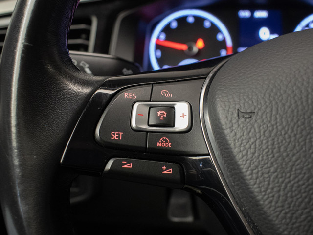 Volkswagen Polo 1.0 TSI Comfortline Sport (APPLE CARPLAY,GROOT NAVI,LED,CRUISE,TREKHAAK,DAB,SPORTSTOELEN,NETTE STAAT)