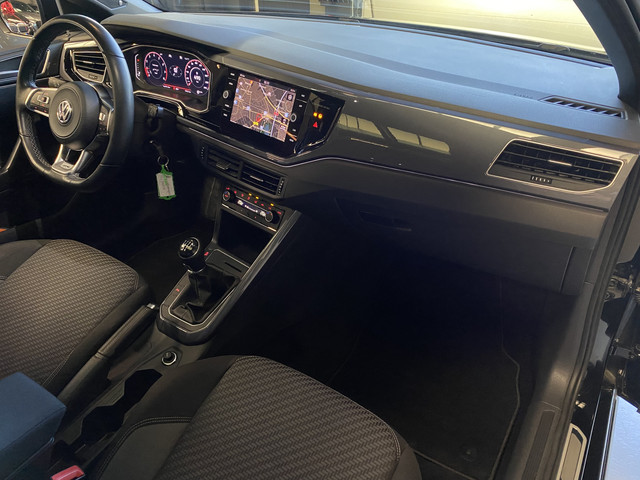Volkswagen Polo 1.0 TSI Highline Business R Adaptive Cruise, Camera, Digital dash, Panoramadak