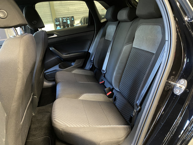 Volkswagen Polo 1.0 TSI Highline Business R Adaptive Cruise, Camera, Digital dash, Panoramadak