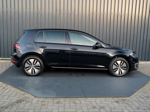 Volkswagen e-Golf | Camera | Keyless | Warmtepomp | Stoelverw. | Adapt. Cr. Stop&Go | Virtual Cockpit | Prijs Rijklaar!!