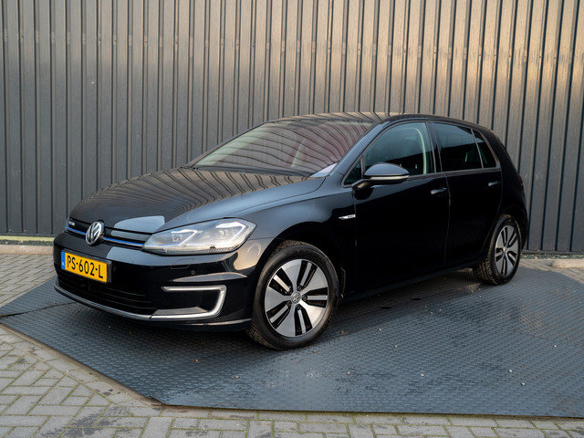 Volkswagen e-Golf | Camera | Keyless | Warmtepomp | Stoelverw. | Adapt. Cr. Stop&Go | Virtual Cockpit | Prijs Rijklaar!!