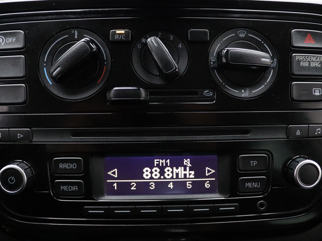Volkswagen up! 60pk move up! BlueMotion Airco | Navi