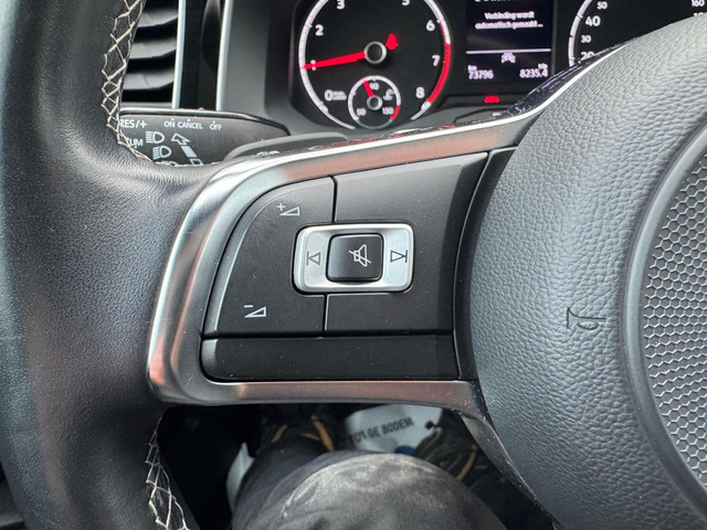 Volkswagen Polo 1.0 TSI Highline R CARPLAY NAVI STOELVERWARMING