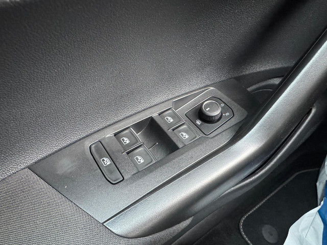 Volkswagen Polo 1.0 TSI Highline R CARPLAY NAVI STOELVERWARMING