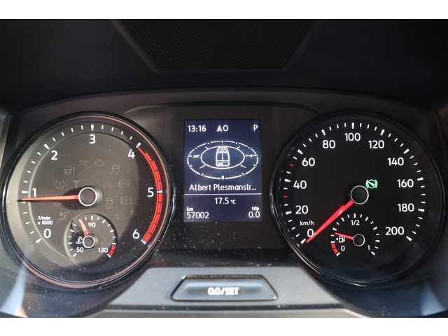 Volkswagen Crafter 2.0 TDI 177 PK L3H3 DC | Dubbel Cabine | VW Garantie tot 2029 | 7-Zitter | Bi-Xenon | Camera | CarPlay | Stoelverwarming | Trekh