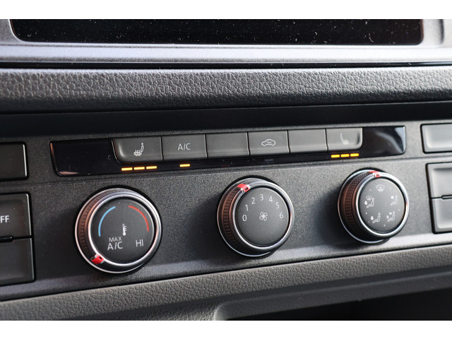 Volkswagen Crafter 2.0 TDI 177 PK L3H3 DC | Dubbel Cabine | VW Garantie tot 2029 | 7-Zitter | Bi-Xenon | Camera | CarPlay | Stoelverwarming | Trekh