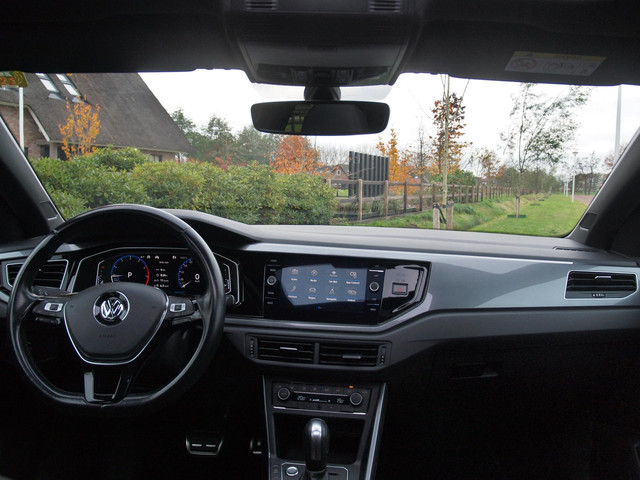 Volkswagen Polo 1.0 TSI Highline R-Line | Panoramadak | Apple Carplay | Cruise Control | Automaat |