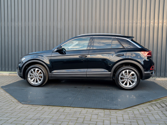 Volkswagen T-Roc 1.5 TSI 150Pk DSG Style | Trekhaak afnb. | IQ Light | Allseason banden | Prijs Rijklaar!!