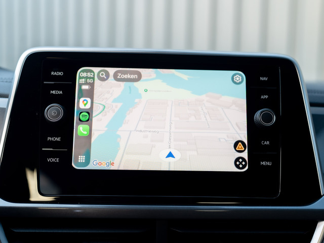 Volkswagen T-Roc 1.5 TSI 150Pk DSG Style | Trekhaak afnb. | IQ Light | Allseason banden | Prijs Rijklaar!!