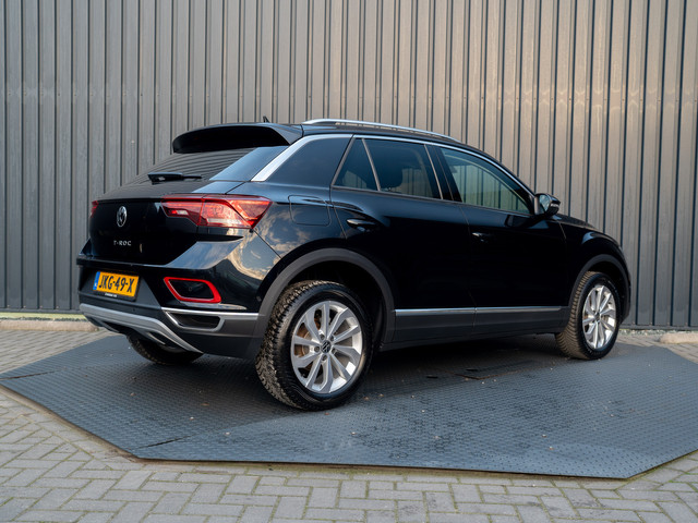 Volkswagen T-Roc 1.5 TSI 150Pk DSG Style | Trekhaak afnb. | IQ Light | Allseason banden | Prijs Rijklaar!!
