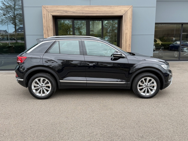 volkswagen-t-roc-1.5-tsi-150pk-dsg-style---dode-hoek---camera---keyless---elek.-achterklep---rijklaar-incl.-garantie