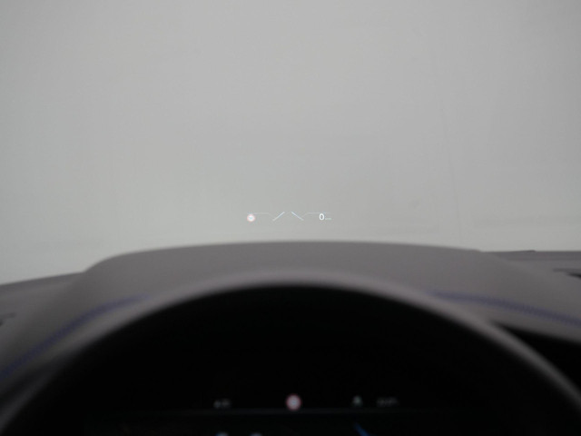 Volkswagen Touareg R 3.0 TSi 462 pk tiptronic eHybrid 4MOTION | Panoramadak | Trekhaak | Puglia leder | Head-up display | Stoelventilatie | Geheuge