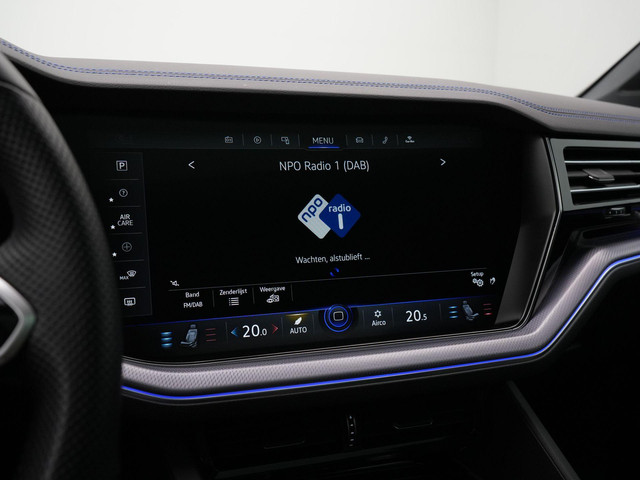 Volkswagen Touareg R 3.0 TSi 462 pk tiptronic eHybrid 4MOTION | Panoramadak | Trekhaak | Puglia leder | Head-up display | Stoelventilatie | Geheuge