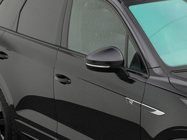 Volkswagen Touareg R 3.0 TSi 462 pk tiptronic eHybrid 4MOTION | Panoramadak | Trekhaak | Puglia leder | Head-up display | Stoelventilatie | Geheuge