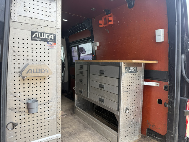 Volkswagen Crafter 2.0 TDI 140PK Automaat L3H3 Airco Cruise Control Elektrische Schuifdeur Trekhaak Camera Carplay Parkeersensoren voor achter