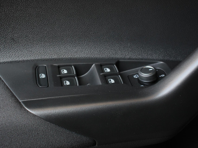 Volkswagen Polo 2.0 TSI GTI Automaat | Apple Carplay Android Auto | Parkersensoren V+A | Park Assist | Dodehoek Assistent | Adaptive Cruise Co