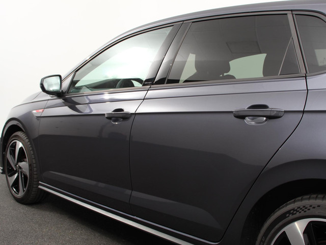 Volkswagen Polo 2.0 TSI GTI Automaat | Apple Carplay Android Auto | Parkersensoren V+A | Park Assist | Dodehoek Assistent | Adaptive Cruise Co