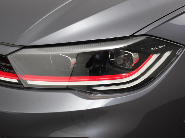 Volkswagen Polo 2.0 TSI GTI Automaat | Apple Carplay Android Auto | Parkersensoren V+A | Park Assist | Dodehoek Assistent | Adaptive Cruise Co