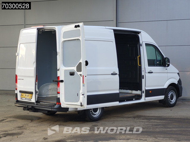 Volkswagen Crafter 102pk L3H3 Trekhaak Navi Parkeersensoren v+a Euro6 L2H2 Airco Trekhaak