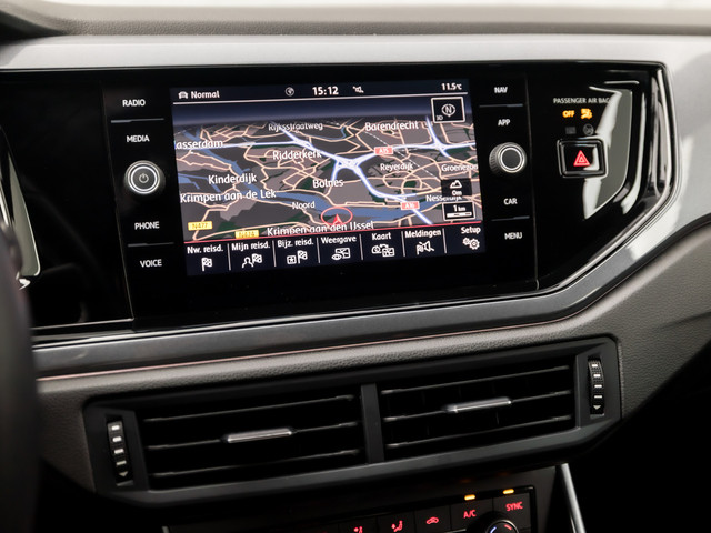 Volkswagen Polo 2.0 TSI GTI 200Pk Automaat (VIRTUAL COCKPIT, GROOT NAVI, CLIMATE, STOELVERWARMING, SPORTSTOELEN, GETINT GLAS, ADAPTIVE CRUISE, M