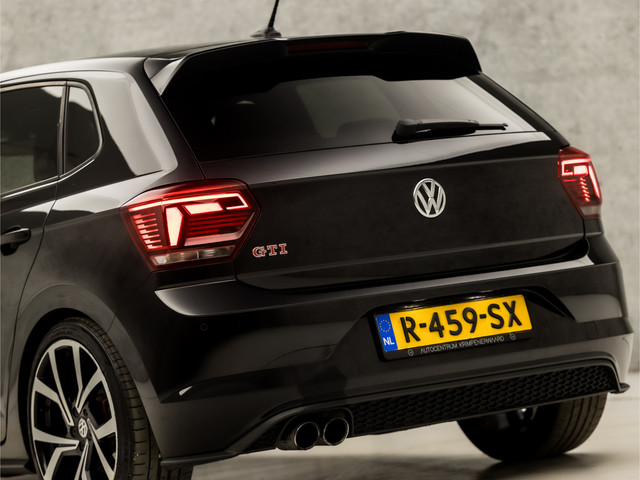 Volkswagen Polo 2.0 TSI GTI 200Pk Automaat (VIRTUAL COCKPIT, GROOT NAVI, CLIMATE, STOELVERWARMING, SPORTSTOELEN, GETINT GLAS, ADAPTIVE CRUISE, M