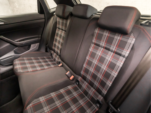 Volkswagen Polo 2.0 TSI GTI 200Pk Automaat (VIRTUAL COCKPIT, GROOT NAVI, CLIMATE, STOELVERWARMING, SPORTSTOELEN, GETINT GLAS, ADAPTIVE CRUISE, M