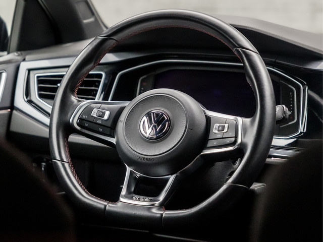 Volkswagen Polo 2.0 TSI GTI 200Pk Automaat (VIRTUAL COCKPIT, GROOT NAVI, CLIMATE, STOELVERWARMING, SPORTSTOELEN, GETINT GLAS, ADAPTIVE CRUISE, M