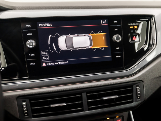 Volkswagen Polo 2.0 TSI GTI 200Pk Automaat (VIRTUAL COCKPIT, GROOT NAVI, CLIMATE, STOELVERWARMING, SPORTSTOELEN, GETINT GLAS, ADAPTIVE CRUISE, M