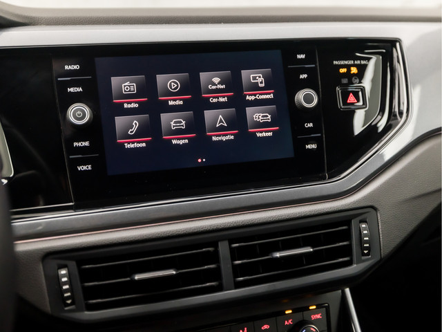 Volkswagen Polo 2.0 TSI GTI 200Pk Automaat (VIRTUAL COCKPIT, GROOT NAVI, CLIMATE, STOELVERWARMING, SPORTSTOELEN, GETINT GLAS, ADAPTIVE CRUISE, M