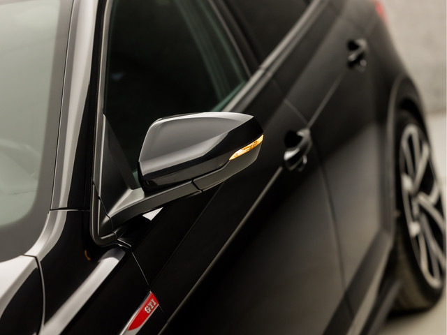 Volkswagen Polo 2.0 TSI GTI 200Pk Automaat (VIRTUAL COCKPIT, GROOT NAVI, CLIMATE, STOELVERWARMING, SPORTSTOELEN, GETINT GLAS, ADAPTIVE CRUISE, M