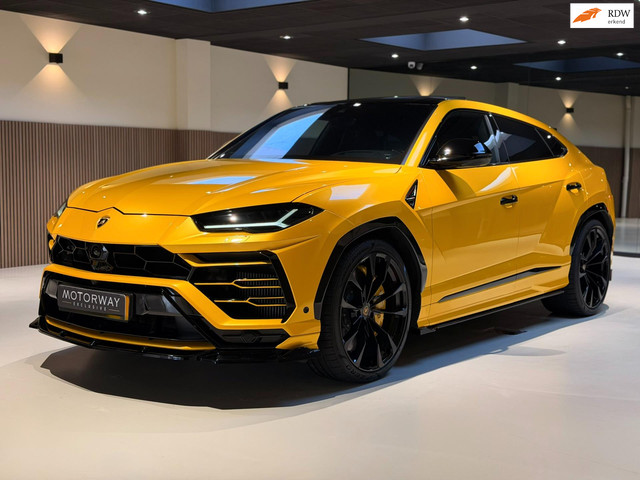 lamborghini-urus-4.0-v8--pano-bo-ceramic-fabrieksgarantie-full-ppf-hud-massage