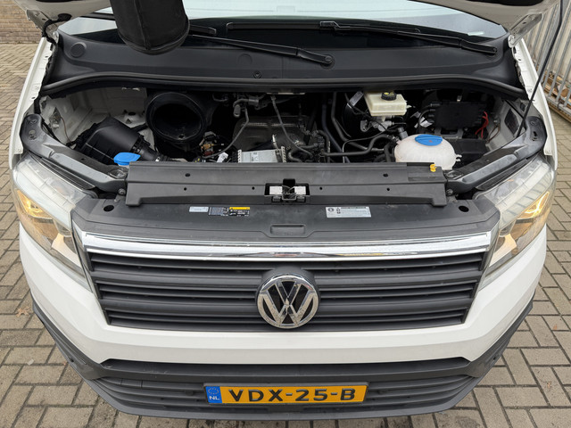 Volkswagen Crafter 35 2.0 TDI 141 PK Euro 6 L3H3 Automaat CarPlay trekhaak cruise control
