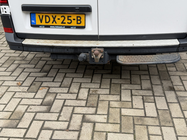 Volkswagen Crafter 35 2.0 TDI 141 PK Euro 6 L3H3 Automaat CarPlay trekhaak cruise control