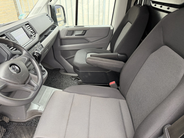 Volkswagen Crafter 35 2.0 TDI 141 PK Euro 6 L3H3 Automaat CarPlay trekhaak cruise control