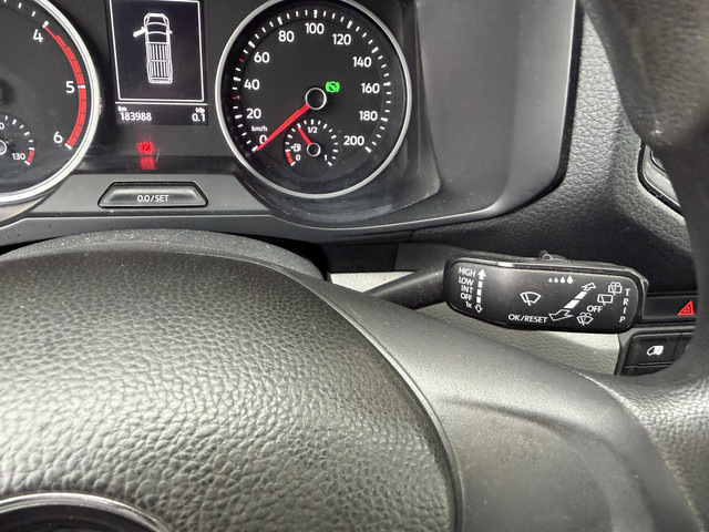 Volkswagen Crafter 35 2.0 TDI 141 PK Euro 6 L3H3 Automaat CarPlay trekhaak cruise control