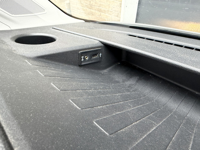 Volkswagen Crafter 35 2.0 TDI 141 PK Euro 6 L3H3 Automaat CarPlay trekhaak cruise control