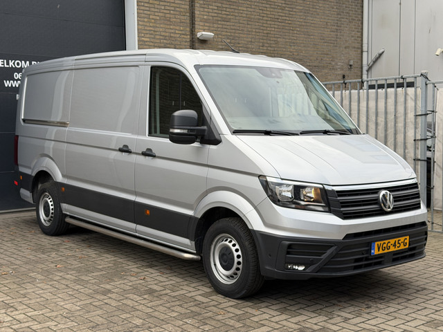 volkswagen-crafter-30-2.0-tdi-141pk-euro-6-l3h2-automaat-carplay-camera-cruise-control