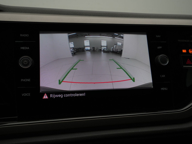 Volkswagen Polo 1.0 TSI 95pk DSG R-Line Edition Airco Camera Acc Lm velgen 111